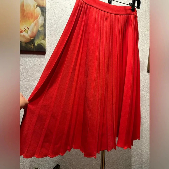 Kate Spade Coral Pleated Skirt Women's Size 4 - Picture 2 of 11